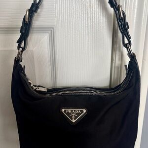 Prada authentic Re-edition 2005 Mini shoulder/handbag crescent/ slouchy style